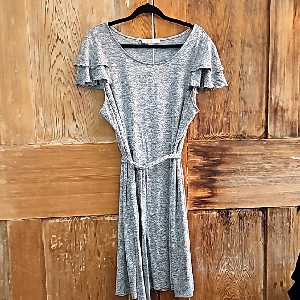Elegant Gray Ruffle Sleeve Dress